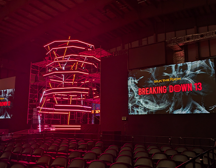 「格闘技イベント：BREAKING DOWN」