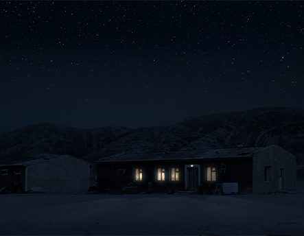 「ドラマ：VIVANT」夜景：ロケ地は外灯等がなく夜間は真っ暗となってしまうため、日中撮影したものを夜景へ