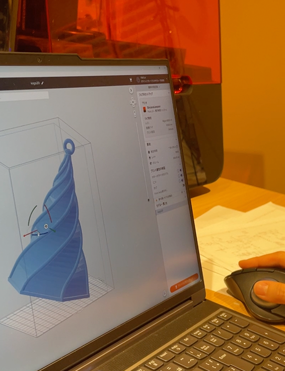 インタラクティブコンテンツ開発：3Dプリンタ用のモデル作成の様子
